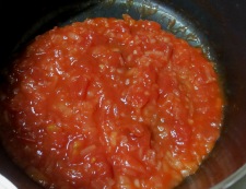 豚ヒレのアーモンド焼き　トマトソース調理②