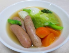 春野菜とソーセージのスープ煮　調理⑥