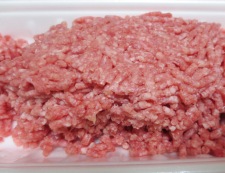 明太カルボナーラハンバーグ　材料ひき肉