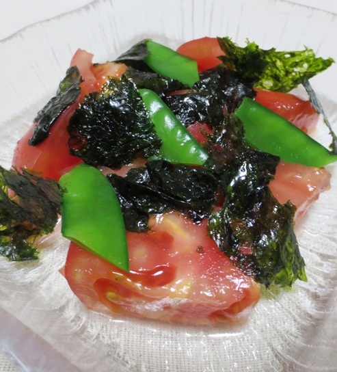 トマトと韓国海苔のサラダ　大