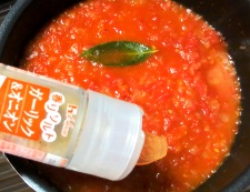 トマトソース　調理⑤