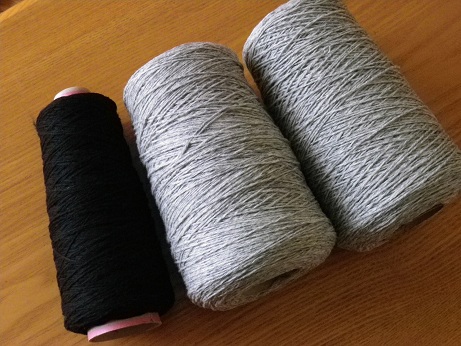 ケダマカラ - コーン巻き毛糸の試し編み