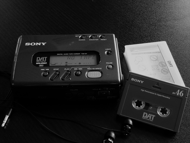 オーディオ機器 ポータブルプレーヤー XROSSOVER - SONY DAT WALKMAN TCD-D7 ～1993年発売～