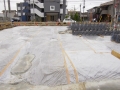 新田の家防湿シート敷き込み