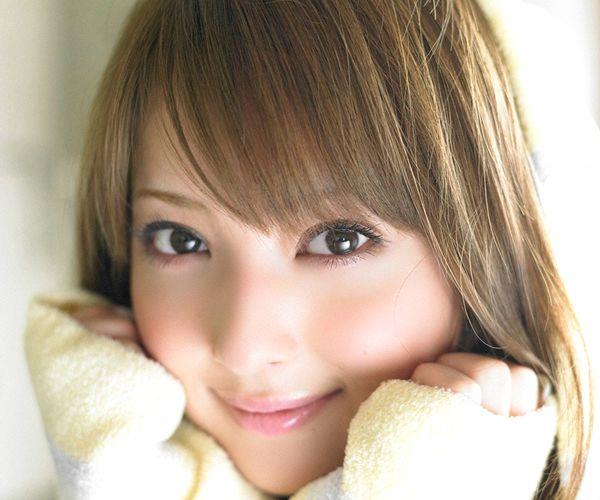 佐々木希 世界レベルの美人モデル 女優のかわいいビキニ水着 画像01.jpg